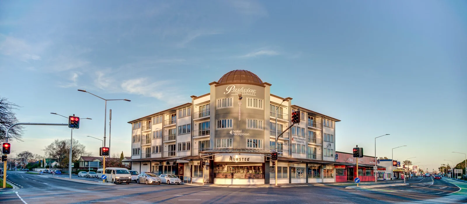Parkview Hotel building